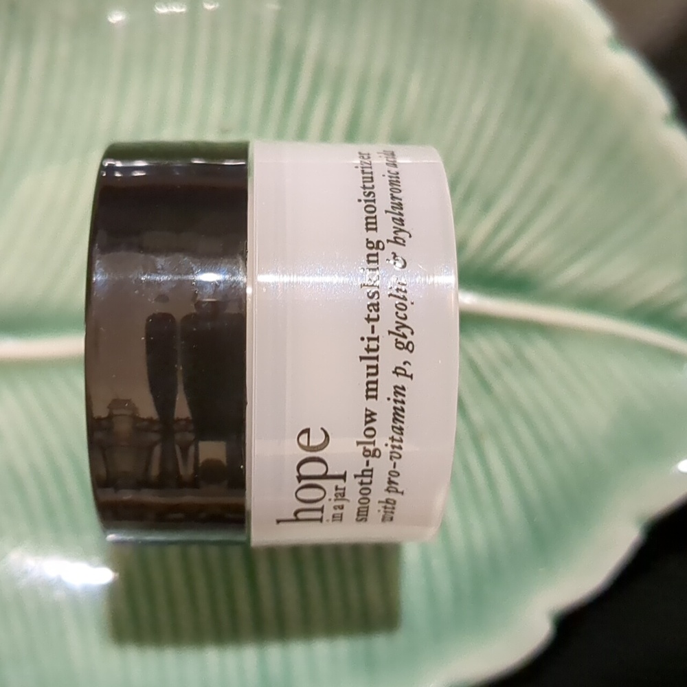 Multi-Task Moisturizer - Picture 3 of 3